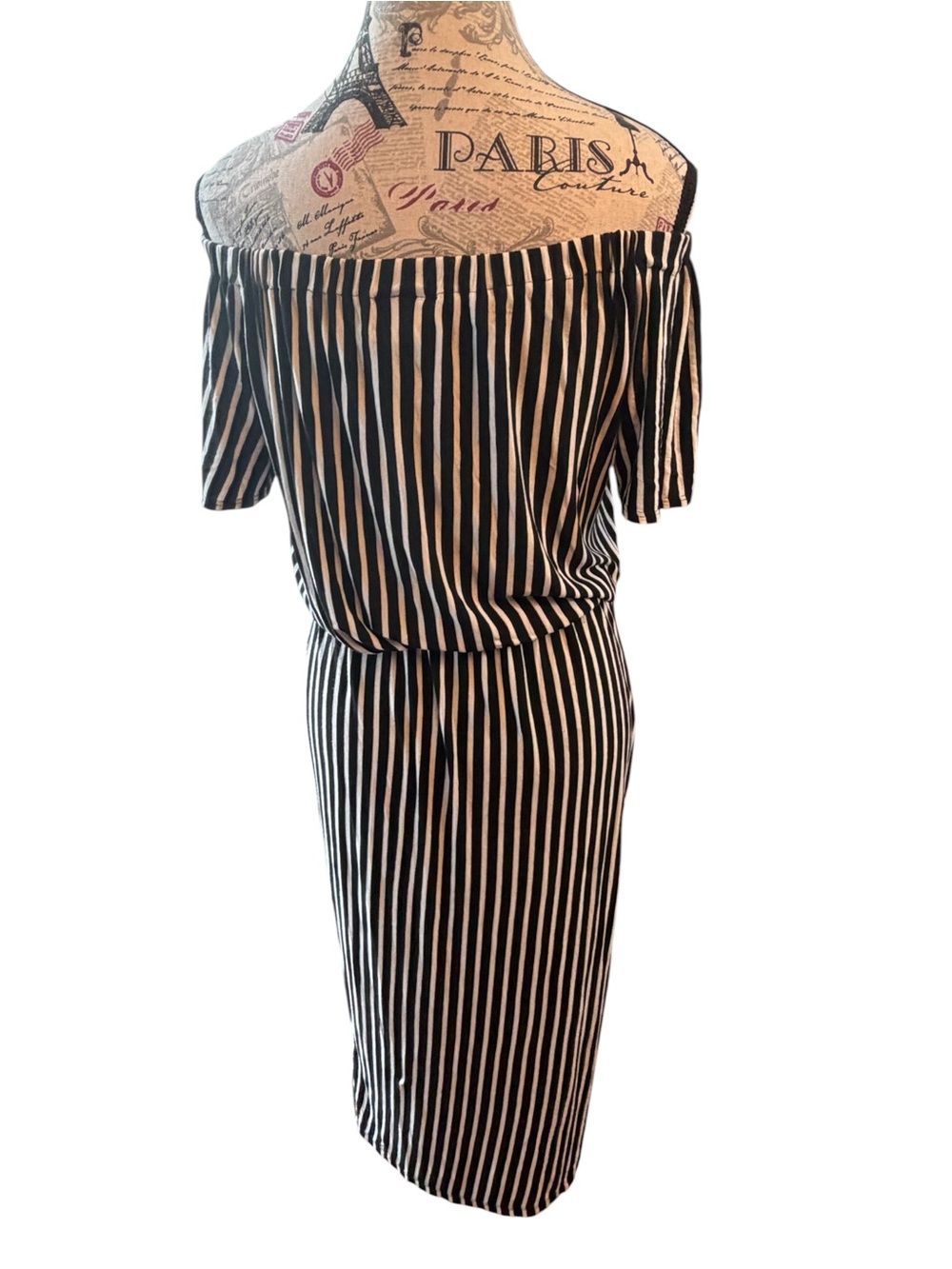 Off-Shoulder Black and White Stripe Maxi Dress - Picture 3 of 9